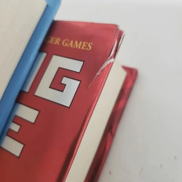 The Hungar Games Trilogy Set of 3 by Suzanne Collins. - Picture 7 of 9